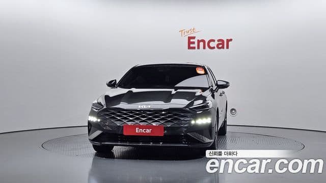 Kia K8 гибрид Signature, 2024 3