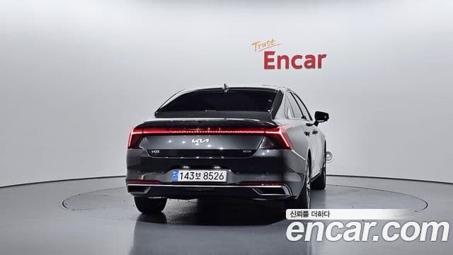 Kia K8 гибрид Signature, 2024 4