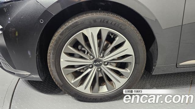 Kia K8 гибрид Signature, 2024 все фото