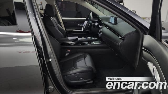 Genesis GV70, 2021 12