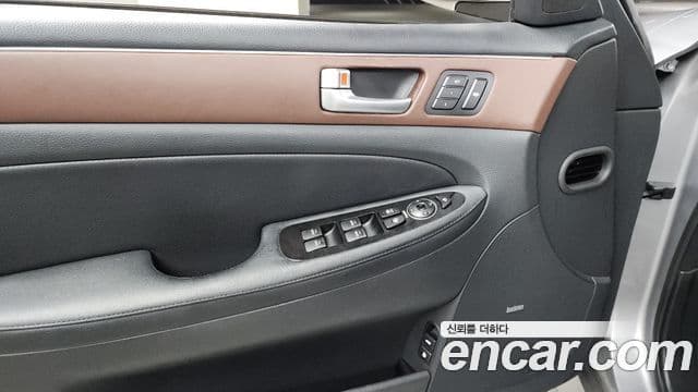 Hyundai Genesis VIP팩, 2012 17