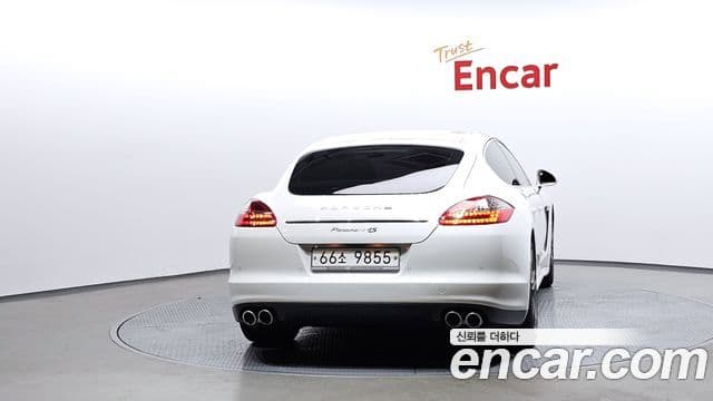 Porsche Panamera 970, 2011 4