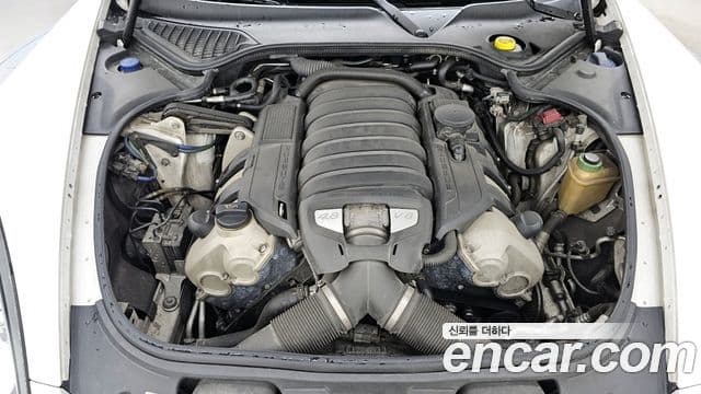 Porsche Panamera 970, 2011 6