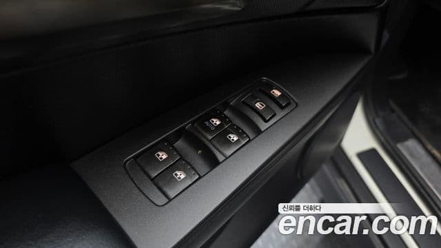 KG모빌리티(SsangYong) Korando Sport Club, 2014 16