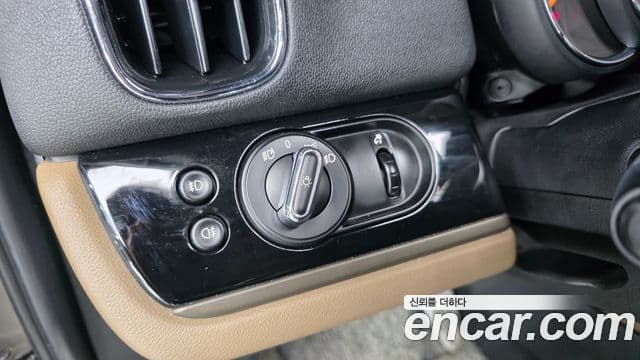 Mini Cooper D Countryman 2세대, 2017 14