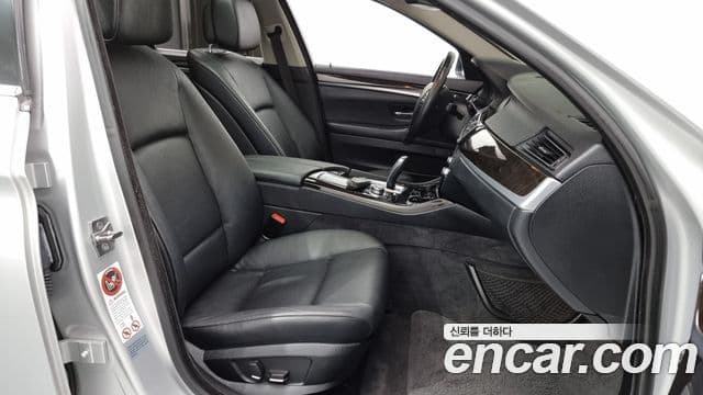 BMW 5시리즈 (F10), 2010 10