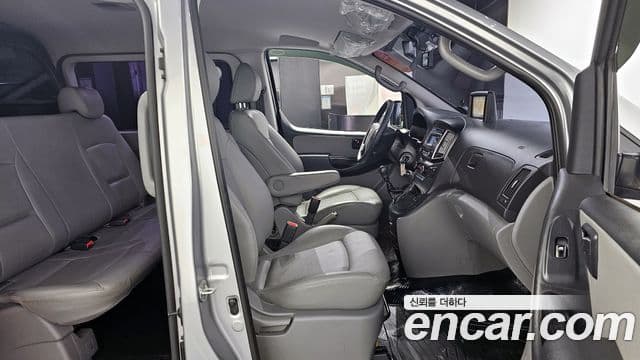 Hyundai Grand Starex Smart, 2017 10