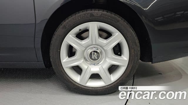 Rolls-Royce 고스트 6.6 EWB V12, 2018 все фото