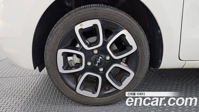 Kia The / новый New Ray Signature, 2022 все фото