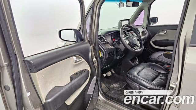 Kia Ray Special, 2012 10