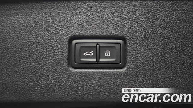 Audi Q8 (4M) Premium, 2023 20