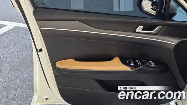 Kia K5 гибрид 3세대 Prestige, 2022 14