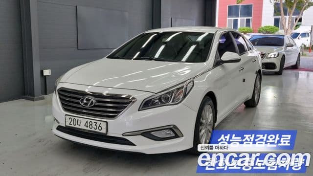 Hyundai LF Sonata Special, 2015 1