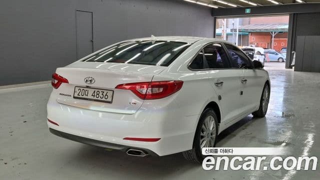 Hyundai LF Sonata Special, 2015 2