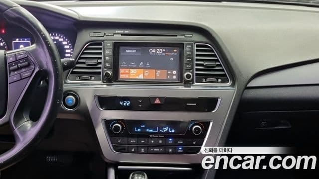 Hyundai LF Sonata Special, 2015 13