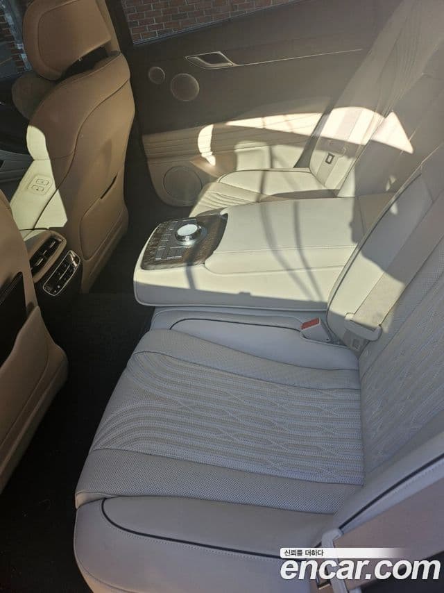 Genesis G80 (RG3) бензин 2.5 турбо 2WD, 2023 9