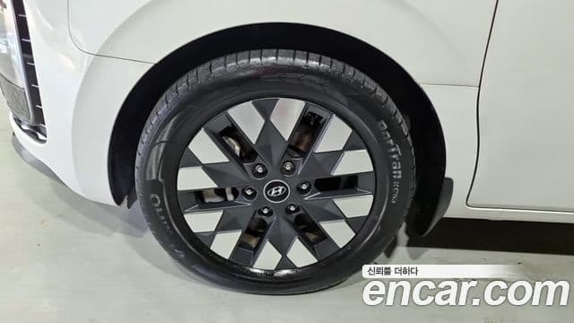 Hyundai Staria Mobility, 2022 все фото