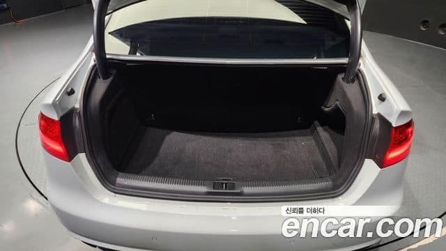 Audi New A4 B8, 2015 20