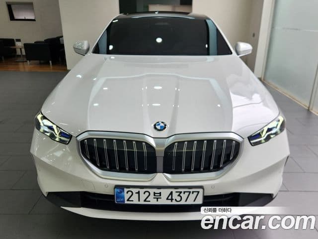 BMW 5시리즈 (G60), 2025 1