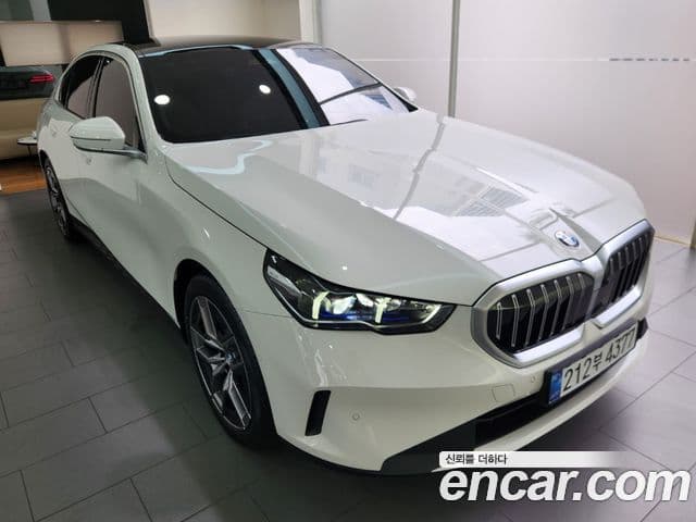 BMW 5시리즈 (G60), 2025 2