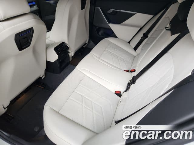 BMW 5시리즈 (G60), 2025 11