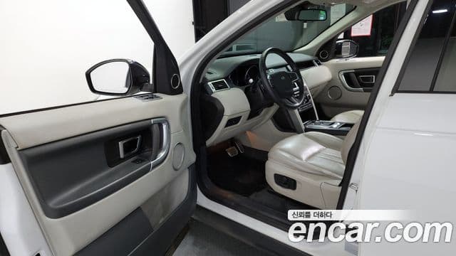 Land Rover Discovery Sport 2.0 TD4 SE, 2016 10