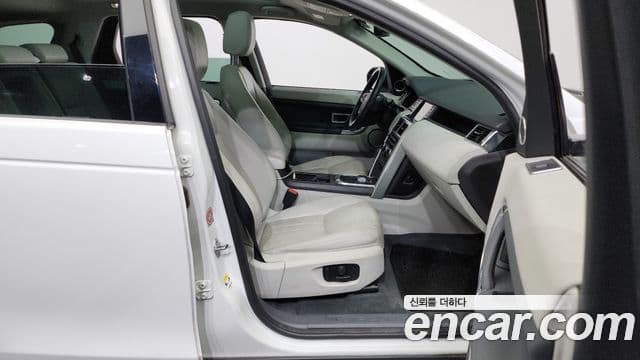 Land Rover Discovery Sport 2.0 TD4 SE, 2016 11