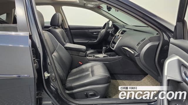 Nissan 알티마 L33, 2018 10