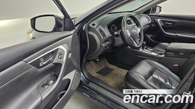 Nissan 알티마 L33, 2018 11