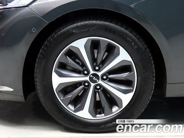 Kia K8 гибрид Noblesse, 2022 20