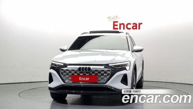Audi Q8 e-Tron (GE), 2024 3