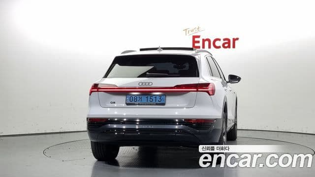 Audi Q8 e-Tron (GE), 2024 4