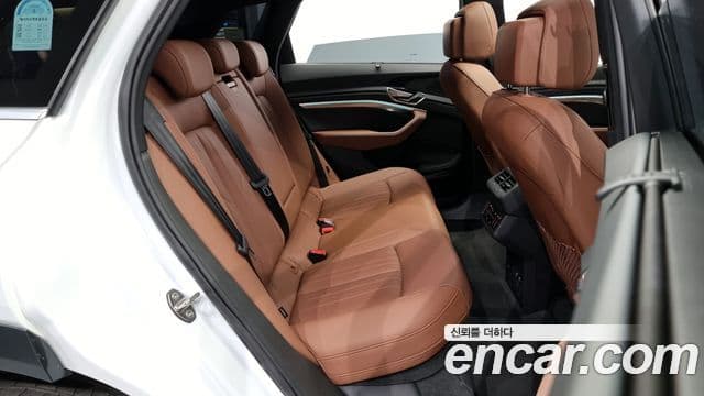 Audi Q8 e-Tron (GE), 2024 12