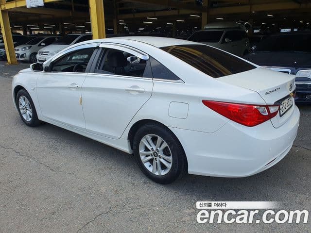 Hyundai YF Sonata Luxury, 2011 19