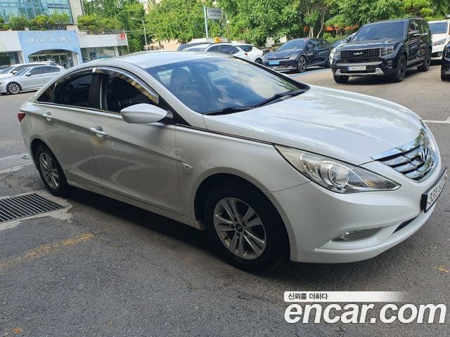 Hyundai YF Sonata Luxury, 2011 20