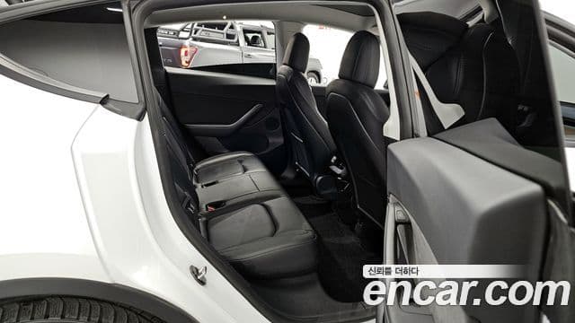 Tesla модель Y Long Range AWD, 2021 12