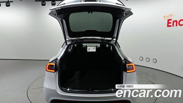 Tesla модель Y Long Range AWD, 2021 20