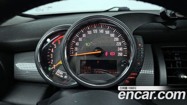 Mini Cooper D 3세대, 2016 8