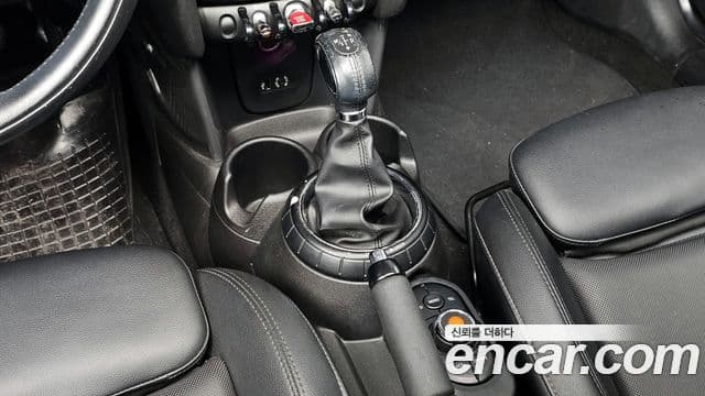 Mini Cooper D 3세대, 2016 9