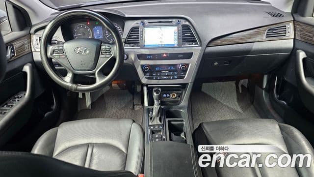 Hyundai LF Sonata LPI Modern(для людей с инвалидностью), 2015 7