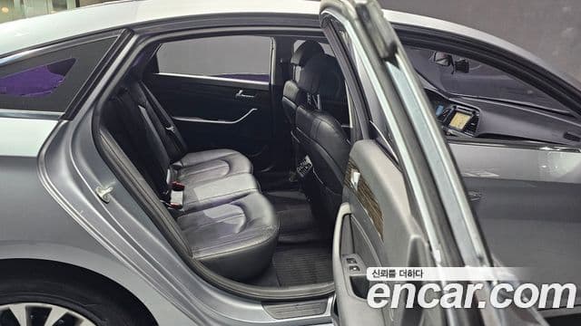 Hyundai LF Sonata LPI Modern(для людей с инвалидностью), 2015 17