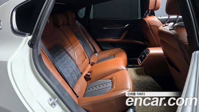 Maserati Quattroporte 3.0 дизель GranLusso, 2018 12