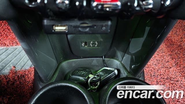 Mini Cooper 3세대, 2017 17