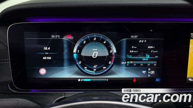 Mercedes-Benz E-класс W213 E220d кабриолет, 2018 8