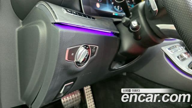 Mercedes-Benz E-класс W213 E220d кабриолет, 2018 18