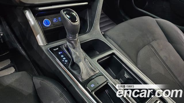 Hyundai LF Sonata Style, 2015 9