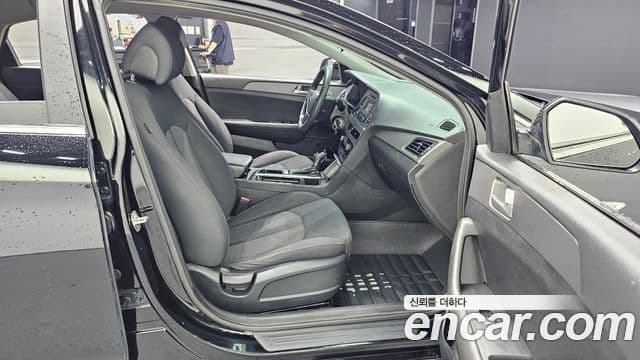 Hyundai LF Sonata Style, 2015 11