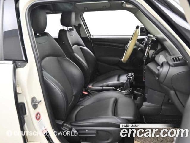 Mini Cooper 3세대, 2015 10