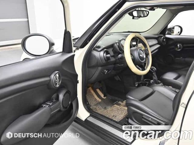 Mini Cooper 3세대, 2015 11