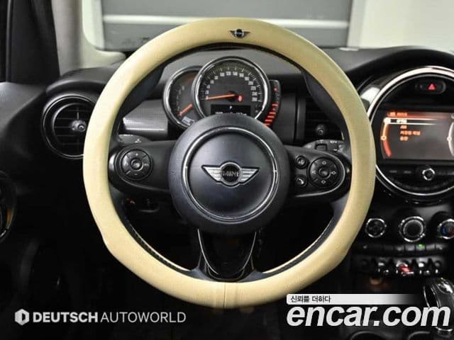 Mini Cooper 3세대, 2015 13